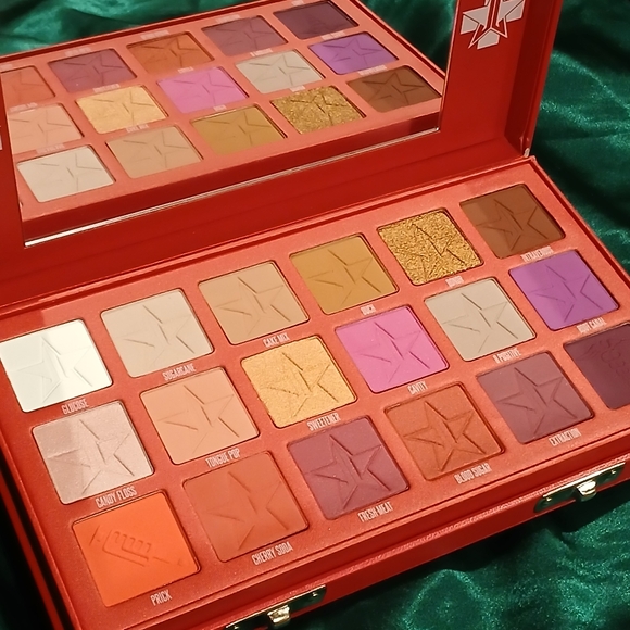 Jeffree Starr Blood Sugar Palette - Picture 3 of 11